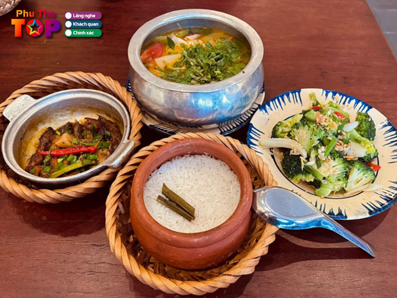 Huong-dan-lua-chon-quan-com-ngon-tu-kinh-nghiem-thuc-te-phuthotoplist
