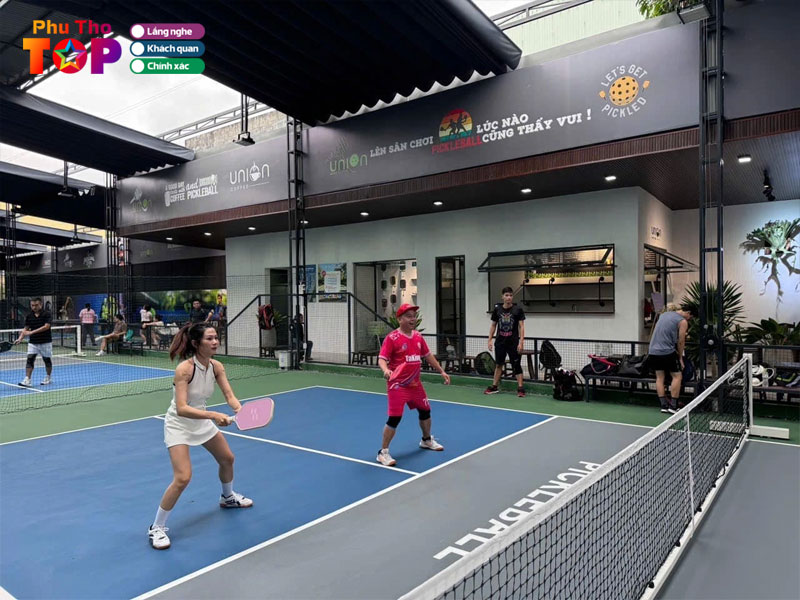 Cau-hoi-thuong-gap-ve-san-pickleball-tai-phu-tho-phuthotoplist