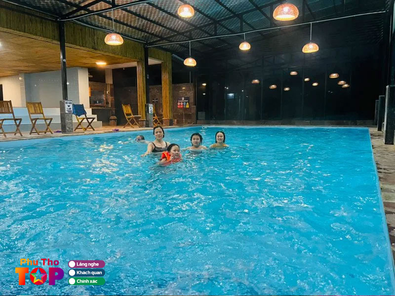 Cac-hoat-dong-giai-tri-tai-khu-du-lich-phuthotoplist