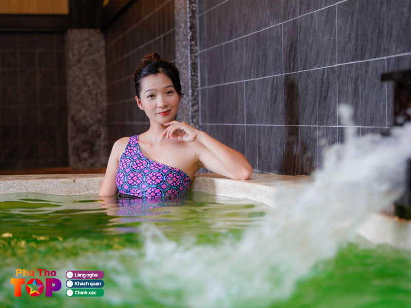 Phan-hoi-cua-du-khach-phuthotoplist