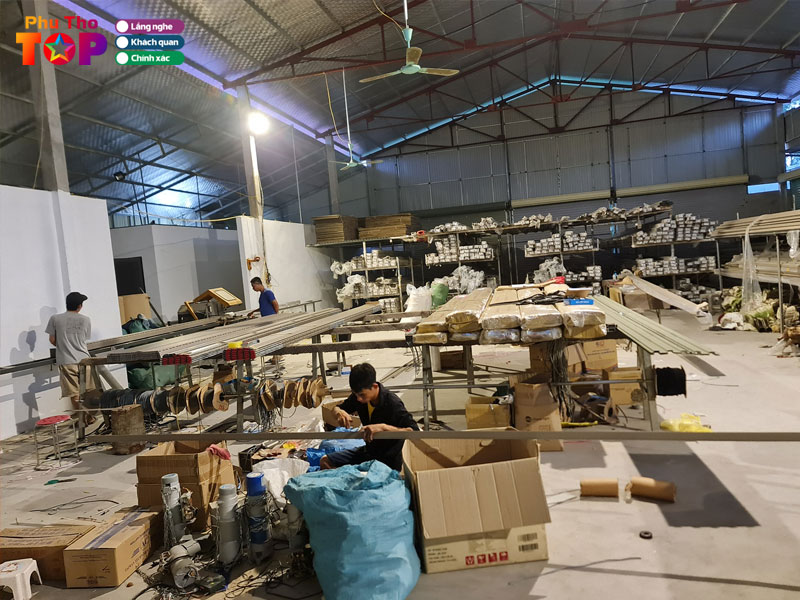 Cua-cuon-dai-phat-phuthotoplist