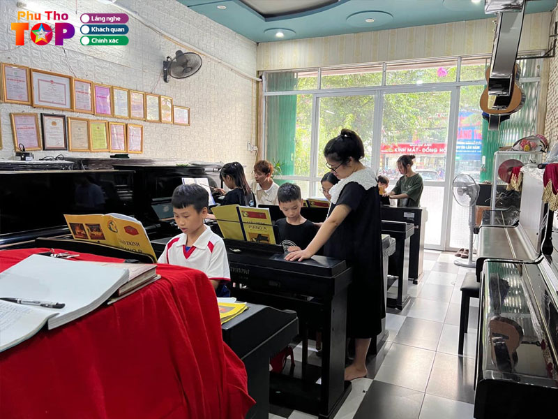 Trung-tam-piano-khanh-nhung-phuthotoplist