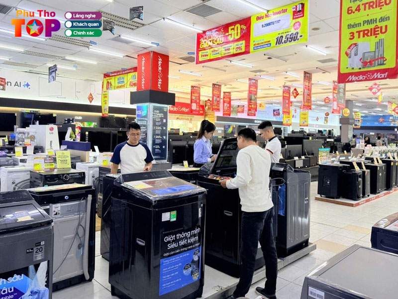 Mot-so-tieu-chi-khi-chon-sieu-thi-dien-may-de-mua-hang-phuthotoplist