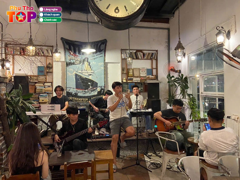 Titanic-cafe-phuthotoplist