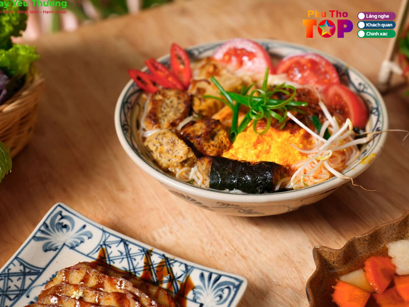 Chay-yeu-thuong-phu-tho-phuthotoplist