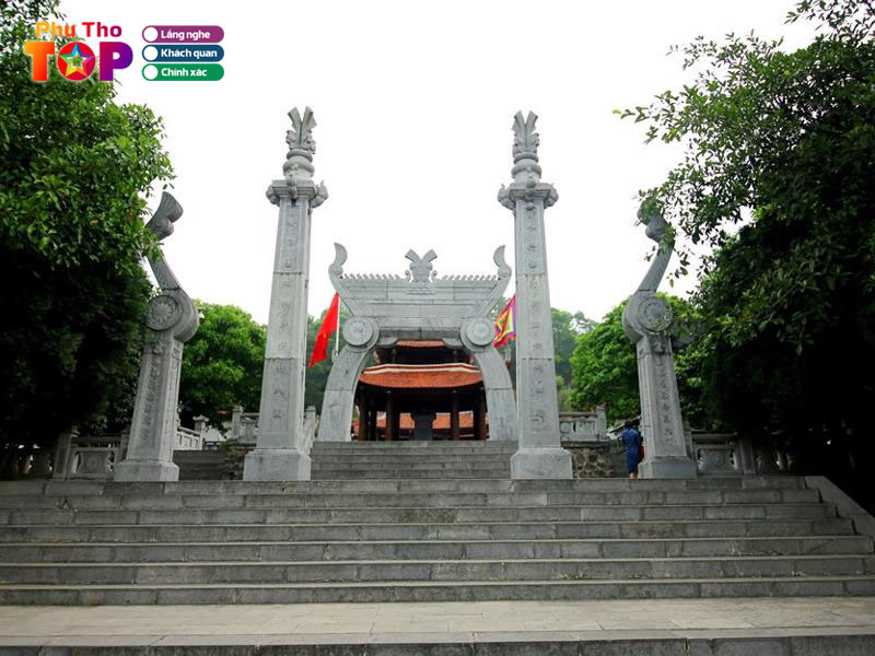 Den-quoc-to-lac-long-quan-phuthotoplist
