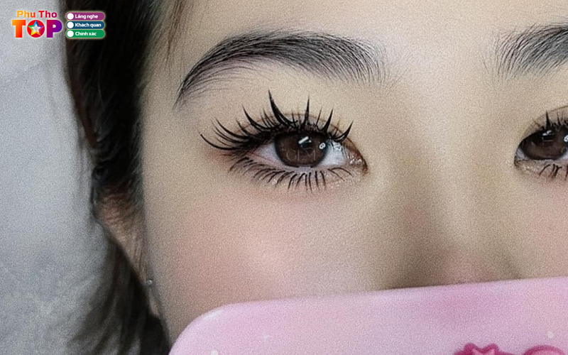 Linh-linh-eyelash-phuthotoplist