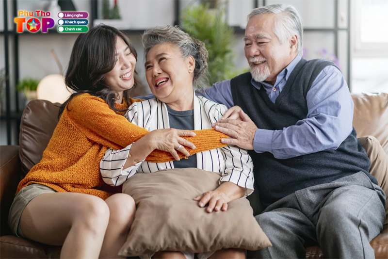 Goi-y-3-mon-qua-y-nghia-tang-me-ngay-20-10-1