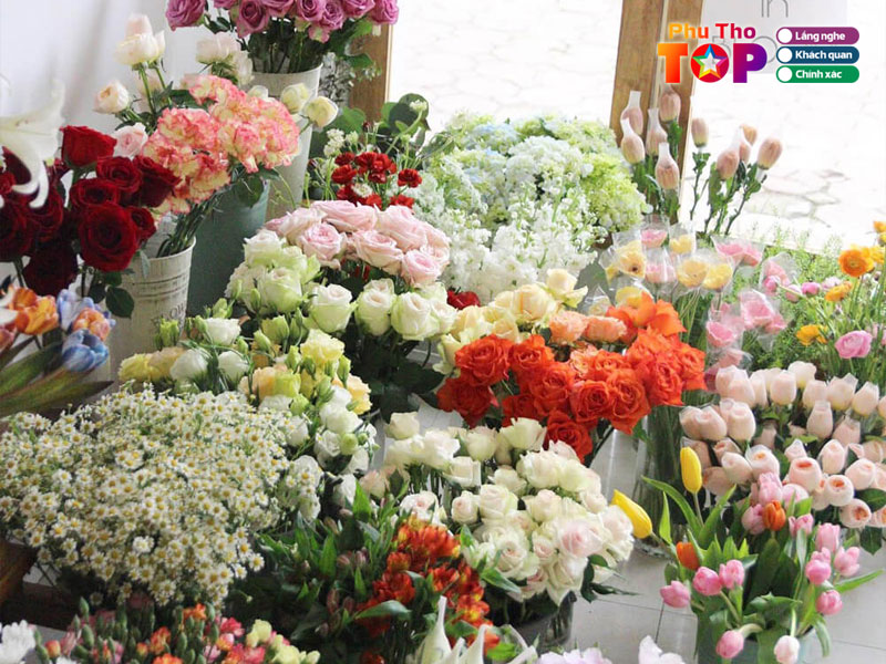 Cach-nhan-biet-shop-hoa-tuoi-uy-tin-o-phu-ninh-phuthotoplist