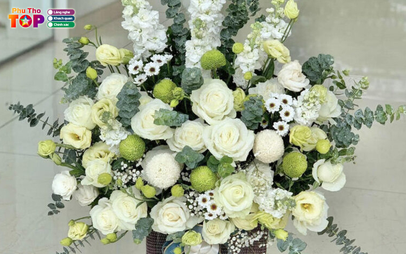 Cua-hang-hoa-tuoi-huong-tran-phuthotoplist-1