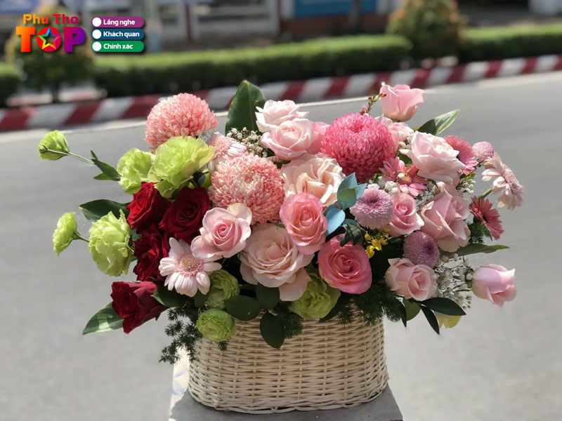 Mot-so-kinh-nghiem-lua-chon-hoa-phu-hop-cho-tung-dip-phuthotoplist