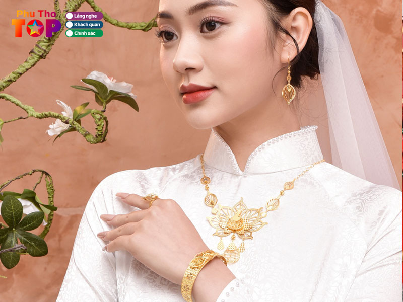 Tieu-chi-chon-dia-chi-mua-trang-suc-cuoi-uy-tin-phuthotoplist