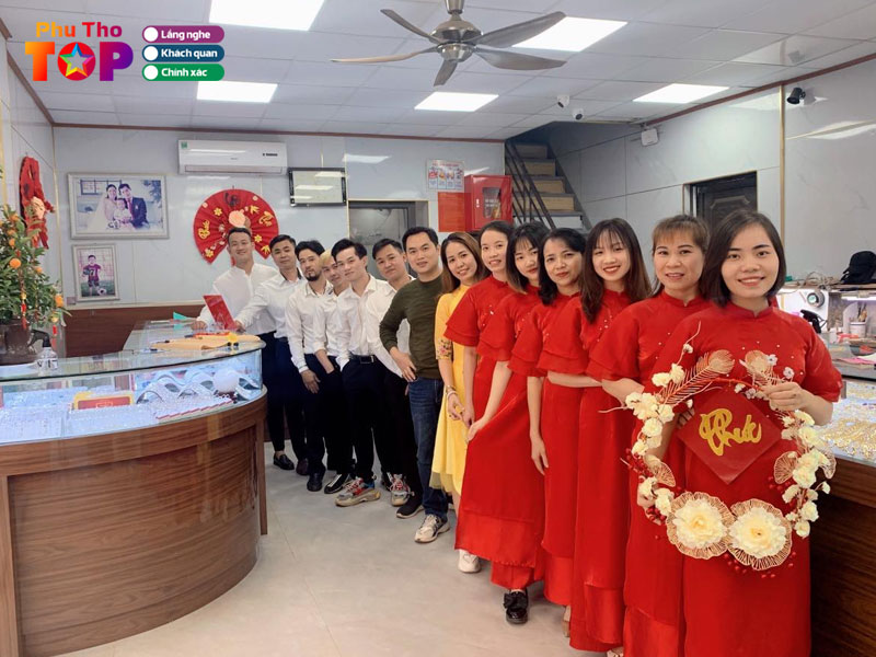 Vang-bac-da-quy-xuan-nghiem-phuthotoplist