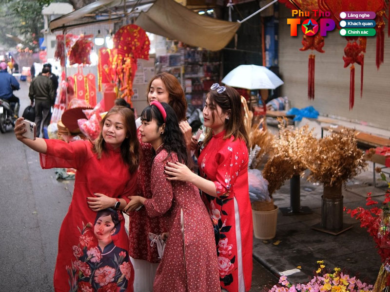 Kinh-nghiem-khi-lua-chon-dia-diem-di-choi-tet-phuthotoplist