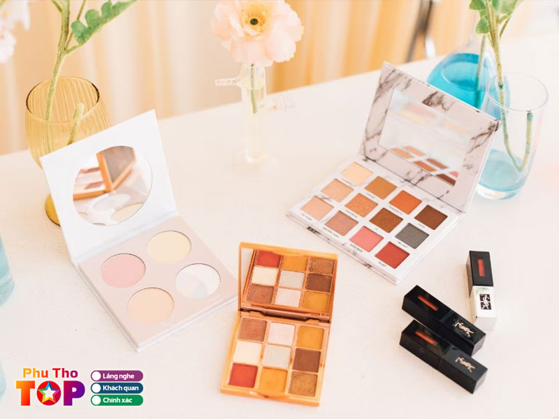 Tieu-chi-chon-dia-chi-mua-bo-trang-diem-uy-tin-phuthotoplist