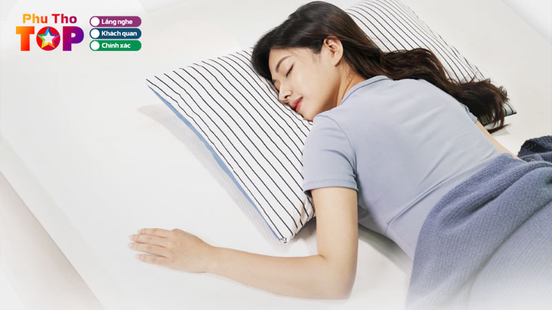 Top-5-mau-nem-cao-su-chat-luong-gia-tot-phuthotoplist