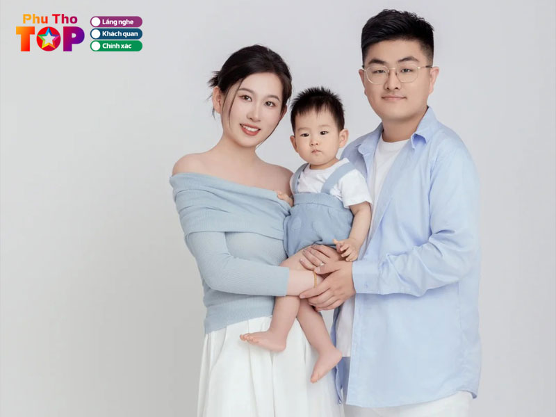 Teeka-studio-phuthotoplist