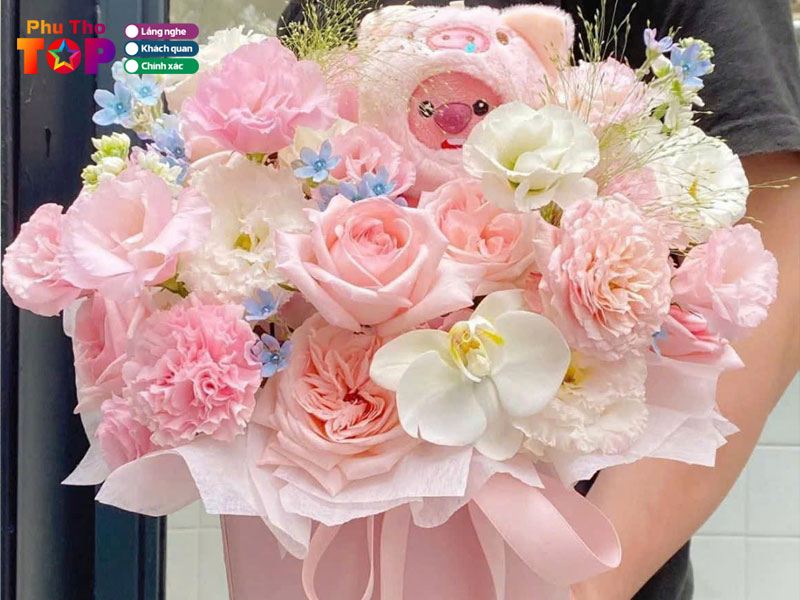 Mot-so-kinh-nghiem-khi-dat-hoa-vao-dip-le-8-3-phuthotoplist