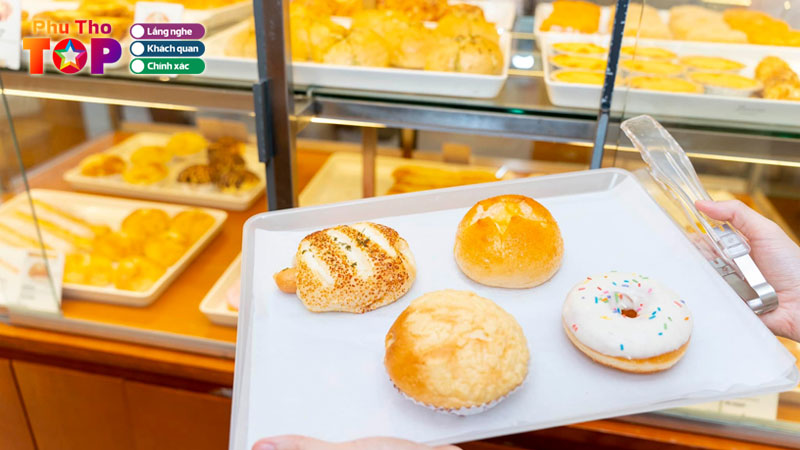 Top-10-tiem-banh-ngot-phu-tho-thiet-ke-dep-huong-vi-hap-dan-phuthotoplist