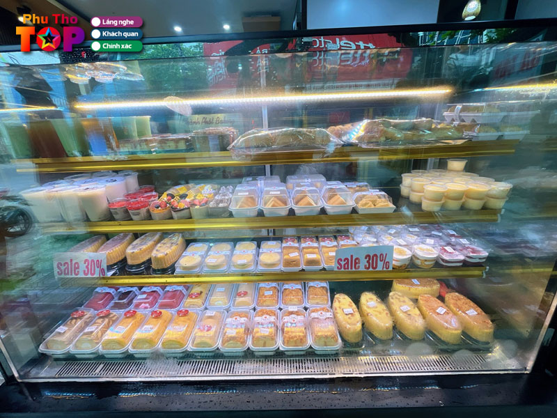 Thanh-phat-bakery-phuthotoplist